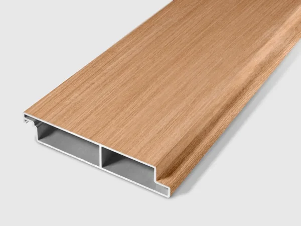 Une lame en aluminium effet bois sam kit